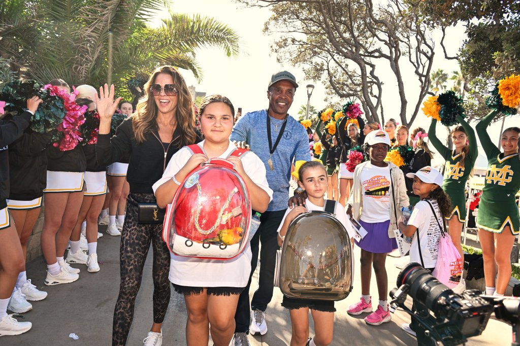 Brooke Burke, Sugar Ray Leonard, Skechers Pier to Pier Friendship Walk