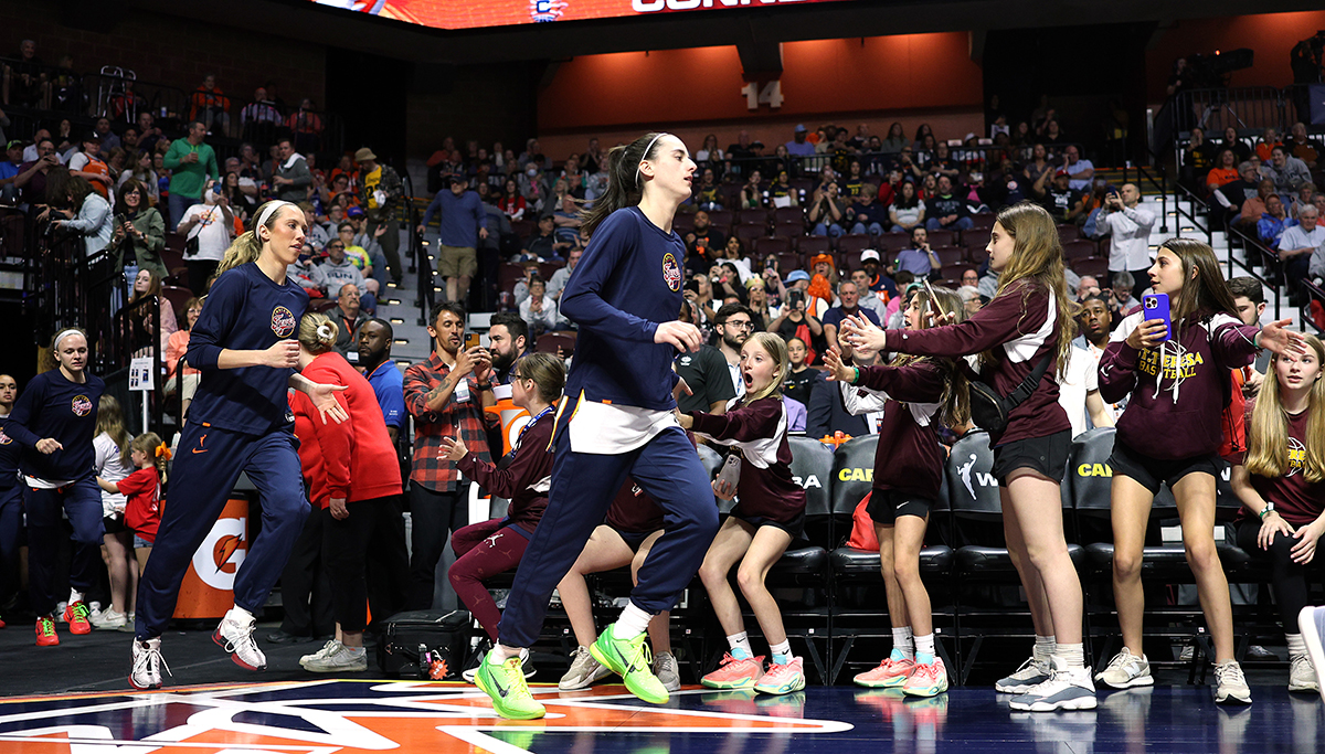 UNCASVILLE, CONNECTICUT - MAY 14: Caitlin Clark #22 of the Indiana Fever takes the court prior to a game against the Connecticut Sun at Mohegan Sun Arena on May 14, 2024 in Uncasville, Connecticut. NOTE TO USER: User expressly acknowledges and agrees that, by downloading and or using this photograph, User is consenting to the terms and conditions of the Getty Images License Agreement. (Photo by Elsa/Getty Images)