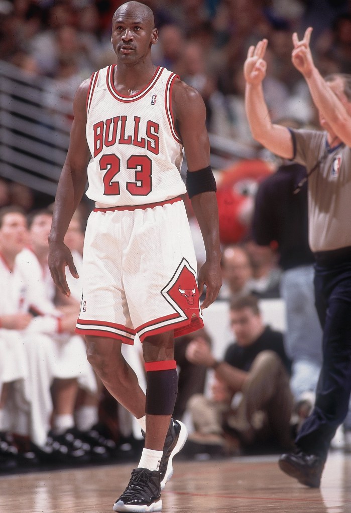 Michael Jordan Wears Air Jordan 11 Space Jam 