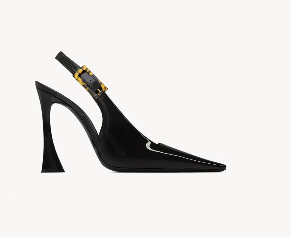 A closer look at the YSL Dune Pumps